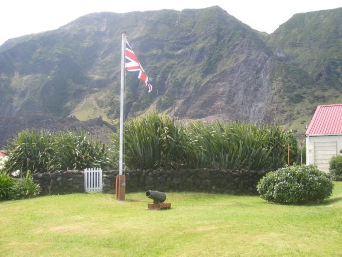 TOSPA セントヘレナの保護領トリスタン ダ クーニャの旗（イギリス海外